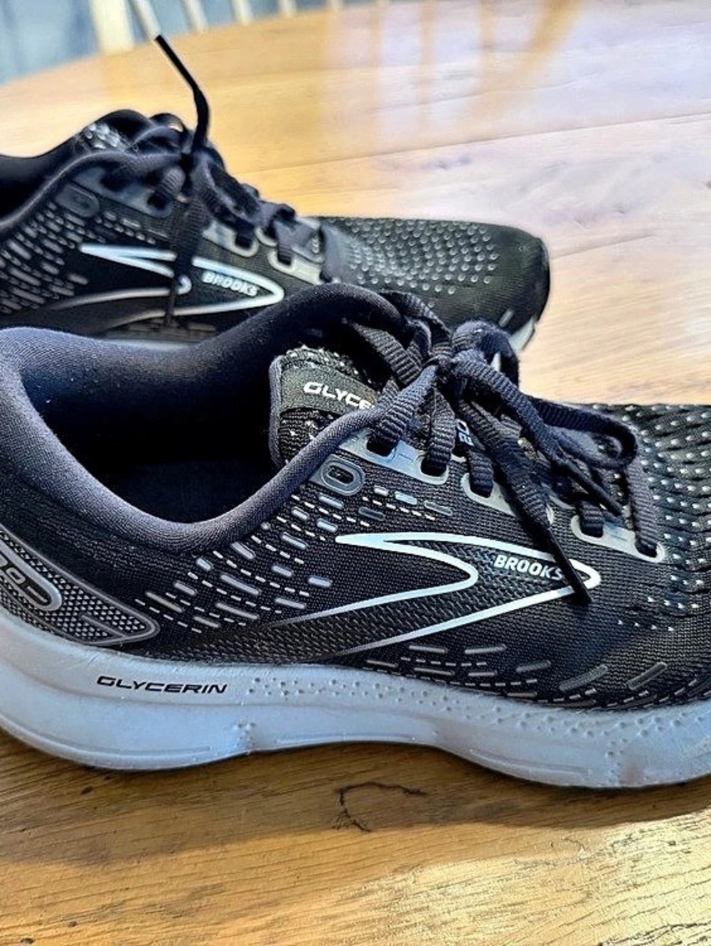 Brooks Glycerin 20 Running Shoes Black & White US 7.5 Med